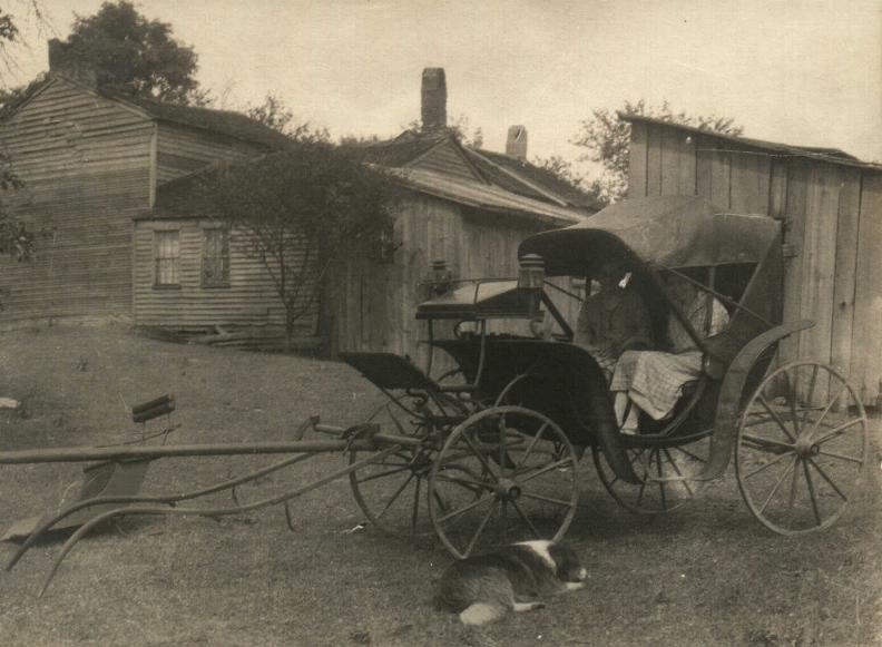 General Lew Wallace's carriage when owned by the Oliver family in 1915
