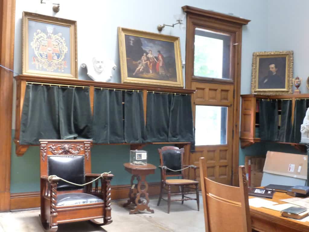 P1070106 - General Lew Wallace Study & Museum